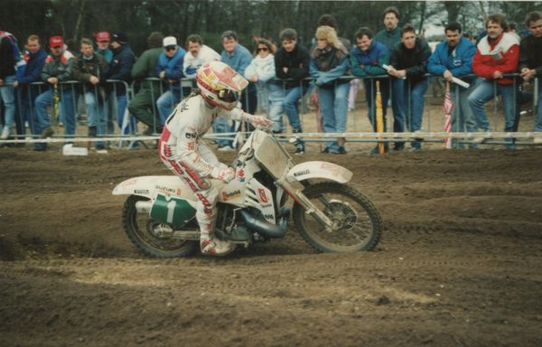 Hollanti Mill 1991 GP-250 Alessandro Puzar Ita matkalla MM-pronssille